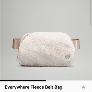 Everywhere Fleece Belt Bag